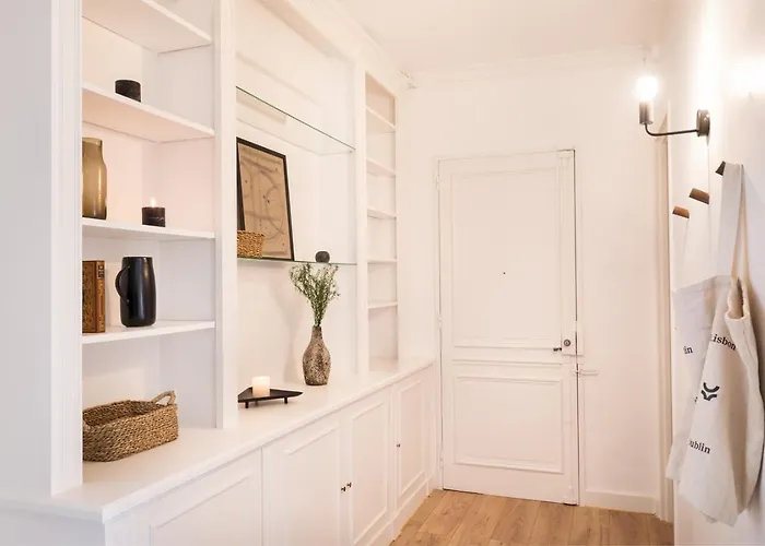 Artix - 1 A Invalides Paris